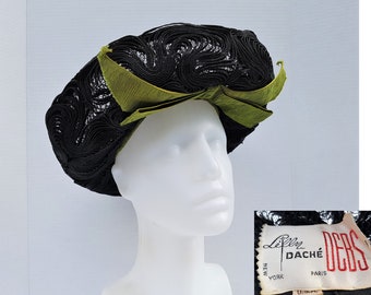 Vintage 50s Lilly Dache DEBS Famous New York Paris Fashion Designer Hat Black Shiny Straw Swirls w/ Brim Upscale Green Bow Accent & Hat Box