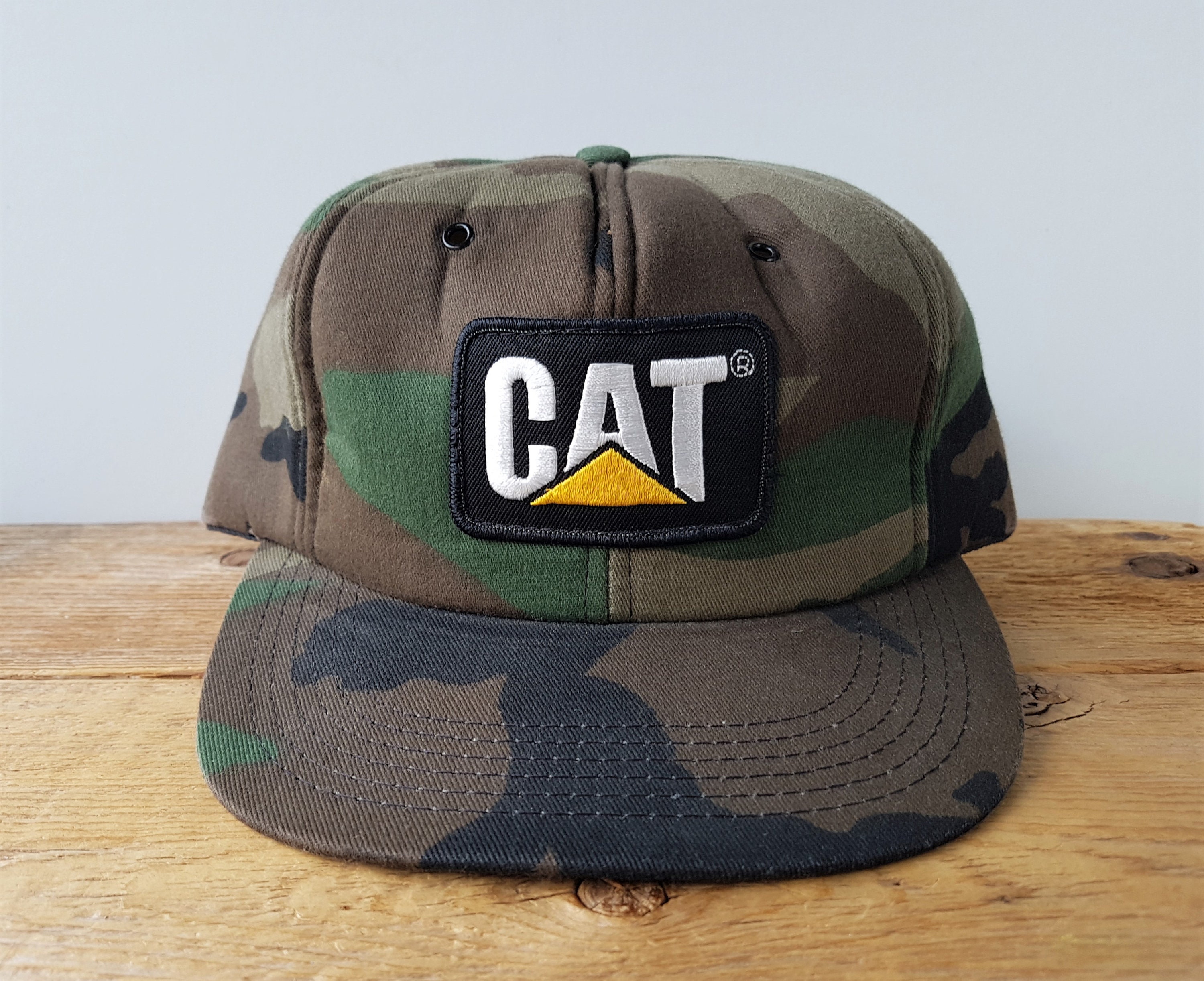 Cat camo hat 2025