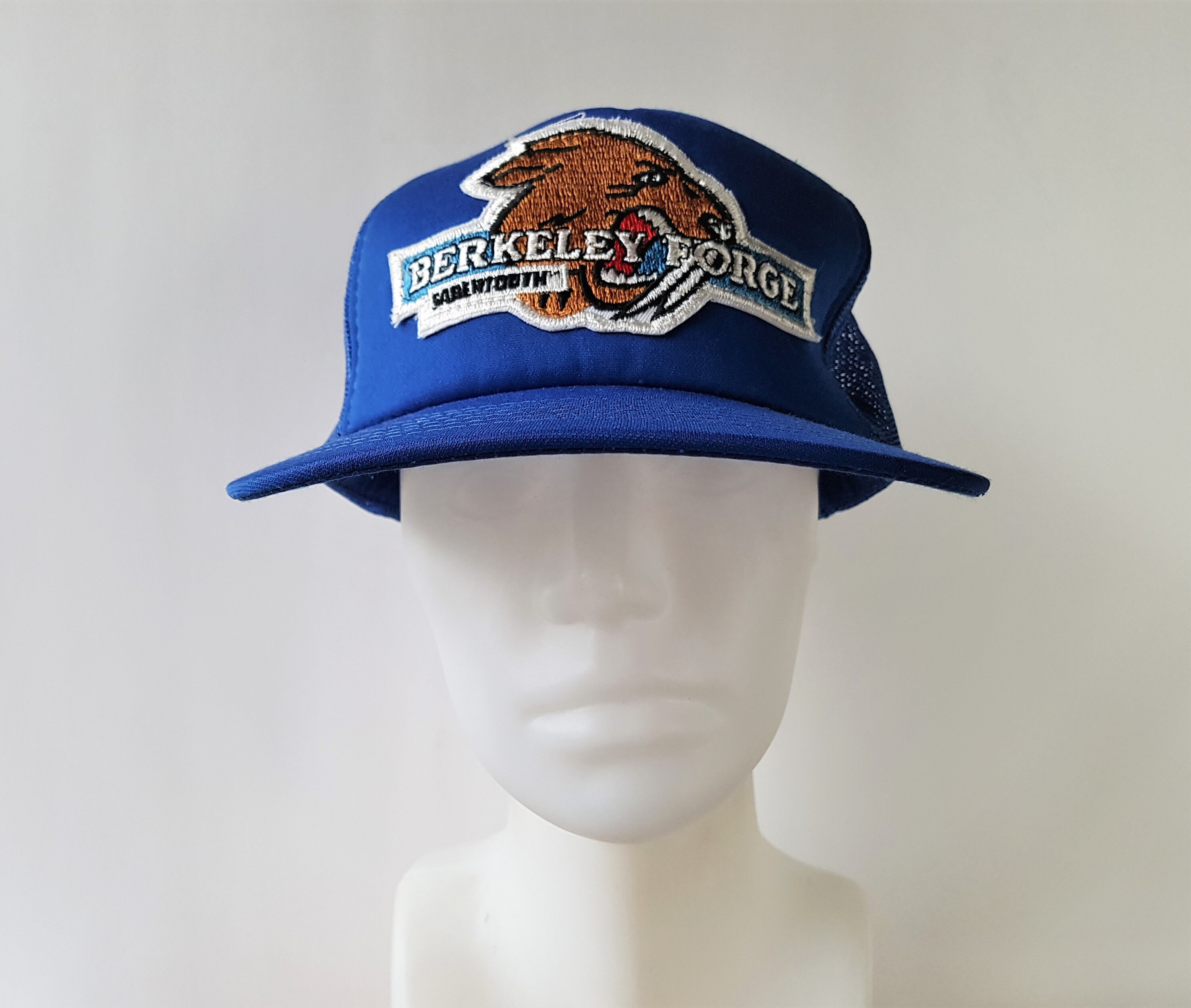 Vintage Oakland Athletics MLB Baseball Mesh Trucker Sports Hat Vtg Snapback