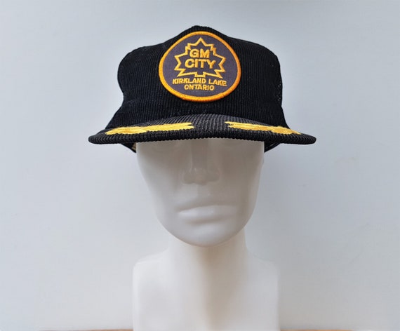 Casquette Vintage Années 80 ROADWAY USA – Snapback Velours Côtelé Noir Violet – Style Camionneur