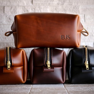 X.L Leather Dopp Kit For Men Mens Toiletry Bag Personalized Gifts For Men Fathers Day Gifts For Dad Groomsmen Gifts For Him Mens Gift