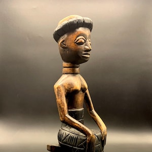 Statue sculptée vintage/Sculpture en bois femme africaine Fante Art premier Art africain Statue sculptée à la main