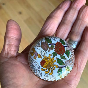Cloisonne Lidded Pill Box: Handcrafted Enamelled Floral Trinket Box