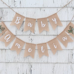 Bannière personnalisée avec prénom pour bébé, Décorations verdure pour baby shower, Bannière verdure pour douche de bébé, Bannière baby shower en toile de jute, Bannière personnalisée pour prénom de bébé