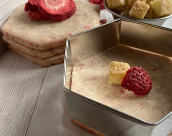 Strawberry Cheesecake Rolled Cookie Recipe