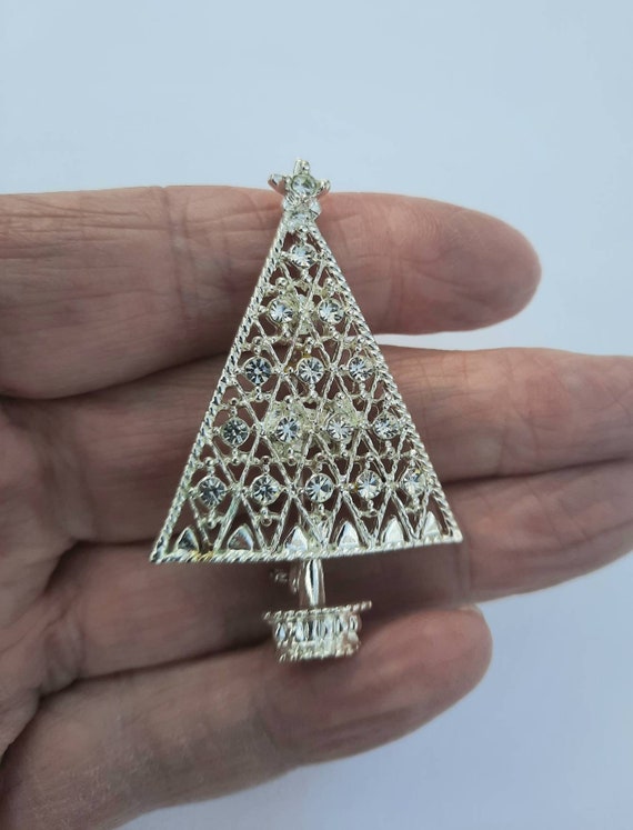 Eisenberg ice 2024 christmas tree brooch