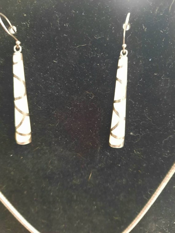 Southwestern Sterling Silver Mother Of Pearl Neck… - image 4