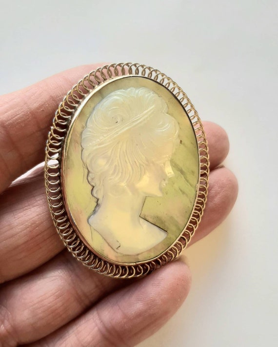 14K gold Carved Shell Cameo, Mother of pearl Came… - image 6