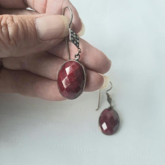Big chunky red ruby earrings - image 2