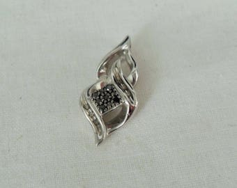 Sterling Silver Black and White Diamond pendant, SUN jewelry Diamond Pendant, Signed 925 and SUN 3.2 grams, Gingerslittlegems