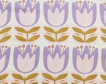 Large Tulip Viscose Fabric Lenzing Ecovero Lightweight White Floral 138cm Wide By The Half Metre