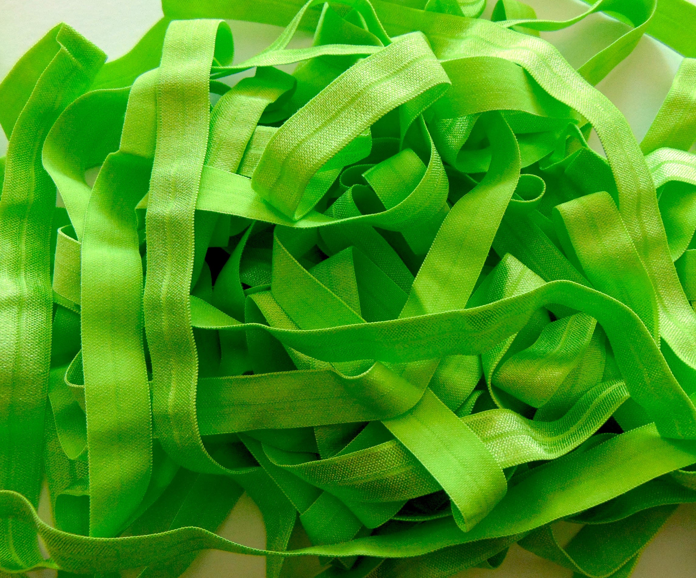3 yards apple green 5/8" fold over elastic FOE DIY baby headbands & hair ties 3 yards apple green 5/8" fold over elastic FOE DIY baby headbands & hair ties