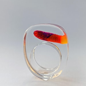 Lucite Statement Ring, Bold Chunky Acrylic Fashion Ring, Handmade Resin Ring, Big Plexiglass Ring, Transparent Ring, Modern Sculptural Ring