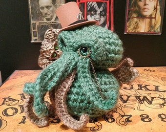 CTHULHU STEAMPUNK ARTE 10 cm horror cosmico Lovecraft ganchillo original literatura rol engranajes