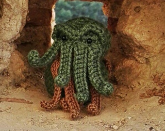 Cthulhu - Cthulu - Lovecraft - Cthulhu toy - cthulhu decor - creppy cute plush - cthulhu fhtagn - cthulhu art - creppy decor - tentacles