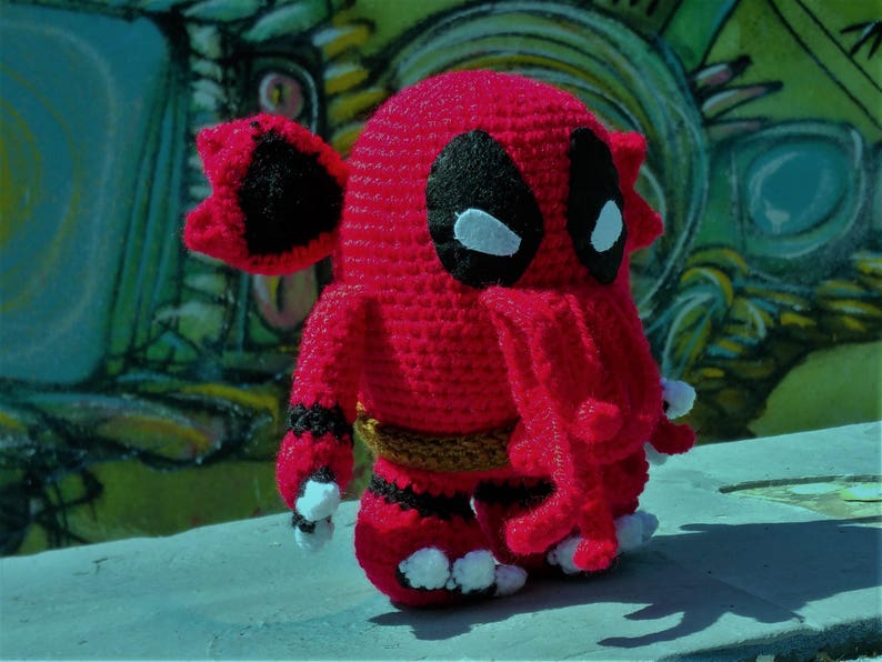 DEADPOOL, superhero, cthulhu lovecraft, arkham horror, crossover, geek, amigurumi, geek, mashup, cthulhu plush image 4