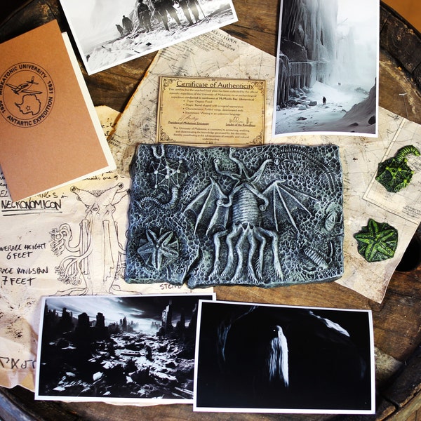 Miskatonic University, Lovecraft Prop, Antarktisexpedition, Elder Thing-Skulptur, In den Bergen des Wahnsinns, Der Ruf von Cthulhu