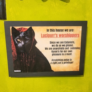 Cartel satánico, gato satánico, decoración de cartón pluma, regalo para amantes de los gatos, decoración de pared divertida, regalo satánico