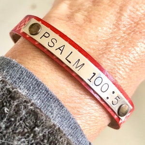 Pulsera de cuero con versículos bíblicos para mujeres y hombres, regalo de fe, estímulo, regalo estampado a mano, ajustable