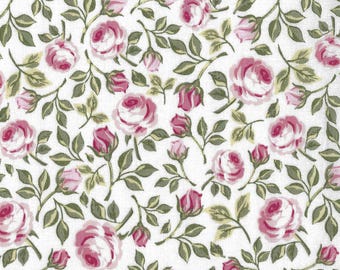 BOLT END - Gingham Farmhouse Vintage Roses White GF19113 Poppie Cotton 100% Cotton Quilting Fabric