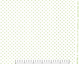 Essential Dots HALF YARD White / Spring Green 8654-63 Moda 100% Cotton Quilting Fabric