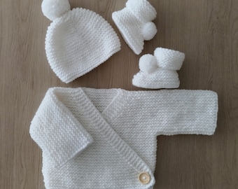 Baby bra / baby hat / baby booties / hand knitted / handmade / made in France / layette / birth box