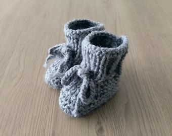 Chaussons bébé / chaussons laine bébé / bottes bébé / chaussons tricot bébé fait main / made in France / layette cadeau naissance