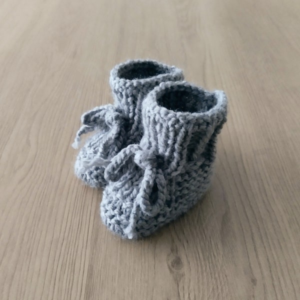 Baby slippers / baby wool slippers / baby boots / handmade baby knit slippers / made in France / birth gift layette