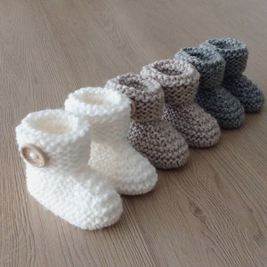 Chaussons bébé chaussons bébé laine laine OEKO-TEX tricot fait main cadeau naissance layette prématuré , image 1