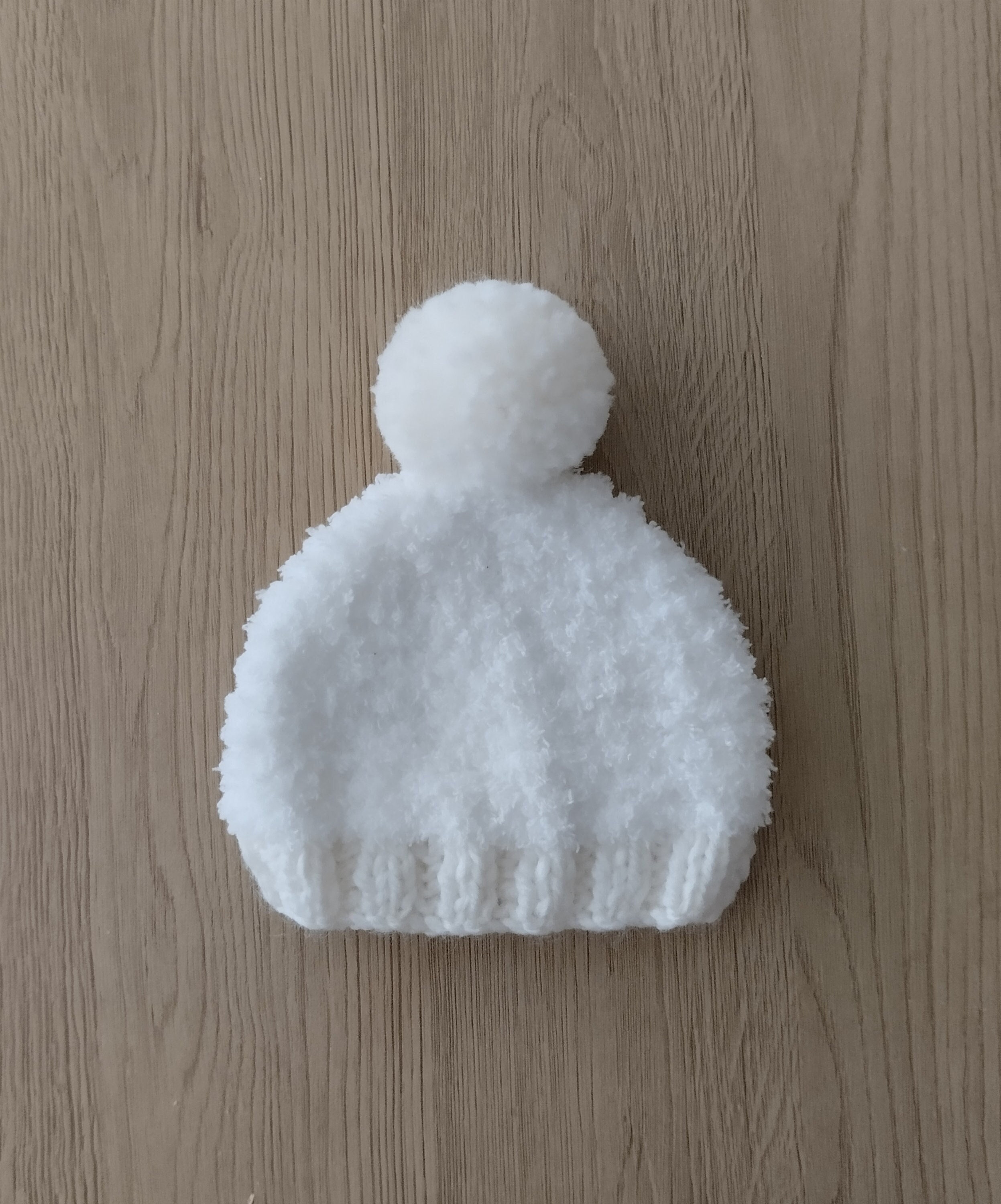 BEABY ™ - Bonnet avec Pompon pour Bébé – 👶 Parents Sereins