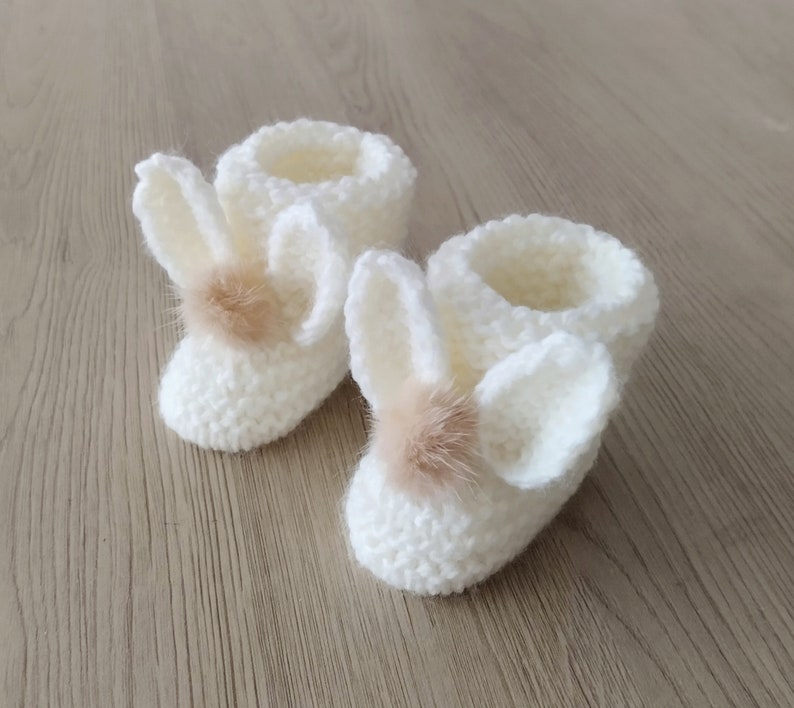 Chaussons bébé , chaussons bébé tricot , chaussons lapin , laine eco-responsable , cadeau naissance , image 1