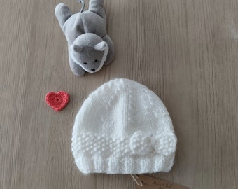 Bonnet bébé , bonnet laine bébé , bonnet bébé fille, tricotée main , layette , cadeau naissance , bonnet prématuré , laine OEKO-TEX