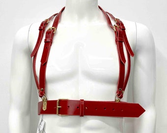 Le harnais de poitrine en cuir utilitaire, harnais de corps rouge, porte-jarretelles, bretelles, ceinture pour homme bouclée, Folsom St Rave, Burning Man