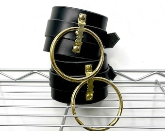 Gigi Classic Wide Leather Cuffs with O Ring, Bondage Leather Cuffs, Gothic Industrial Bracelets, Cuff Bracelet, Black Wristband, Handcuffs