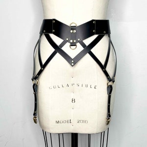 garter belt herren Grifftechniken für Frauen main image 0