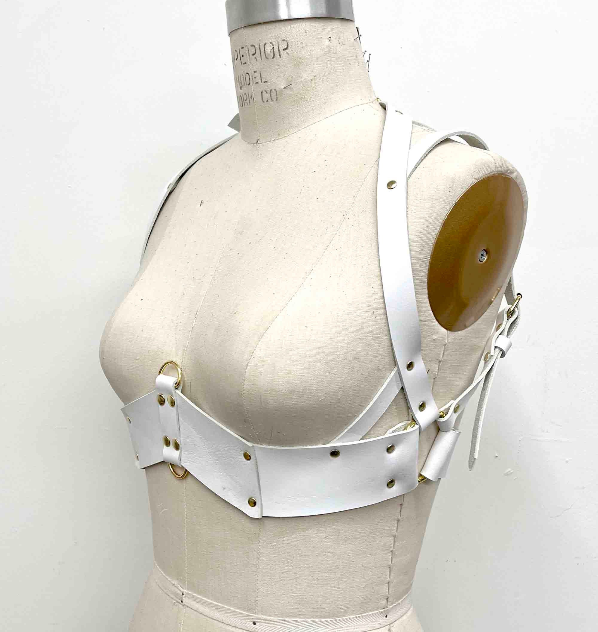 Ostara White Leather Under Bust Harness, Women display picture 3