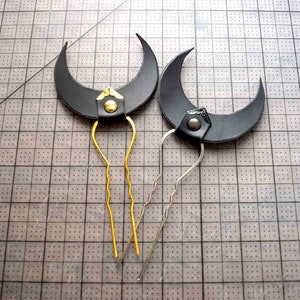 Mini Crescent Moon Leather Hair Pin, Witchy Luna Accessory, Moon Halo, Gothic Hair Piece, Small Horn Demon, Bun Holder, Hair Keeper