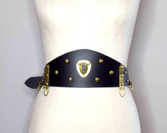 Ceinture en cuir large Mantis en cuir noir lisse, serre-taille et ceinture corset inspirée du matériel doré