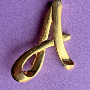 Vintage Elegant Initial Letter "A" Estate Brooch Monogram Pin Gold Cursive