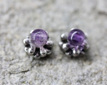 Tiny barely-there purple amethyst in silvertone circle minimalist stud earrings