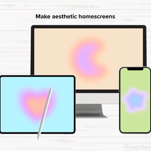 Op de afbeelding: Drie apparaten die esthetische gradi&euml;ntachtergronden met verschillende vormen weergeven. Een desktopcomputer toont een halvemaanvorm, een tablet toont een hartvorm en een smartphone toont een stervorm.
