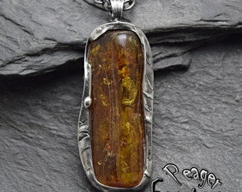 Pendentif fossile d'araignée en ambre, pendentif de guérison, bijoux en ambre, pendentif fait main, pendentif chakra, araignées en ambre, collier d'ambre, pendentif en argent