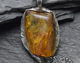 Ciondolo fossile di mosca d'ambra, ciondolo curativo, gioielli d'ambra, ciondolo fatto a mano, ciondolo Chakra, Ragni in ambra, collana d'ambra, ciondolo d'argento