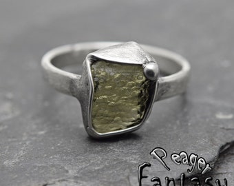 Modlavite Ring,stone Ring,Women ring,Healing stone,Women jewelry,Metalwork jewelry,Gemstone ring,chakra pendant,Sterling silver ring
