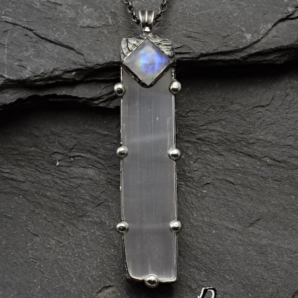 Selenite necklace,Natural Selenite Pendant,Moonstone pendant,Heart chakra necklace,Tiffany pendant,Metalwork jewelry,Bohemian Pendant,unisex