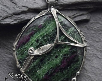 Rubis en Zoisite, pendentif Rubis, pendentif Rubis, bijoux en pierres précieuses, pendentif Zoisite, pendentif chakra, peagerfantasyworld, peager, cadeau de guérison