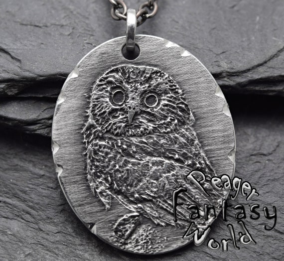 Metal shop owl necklace