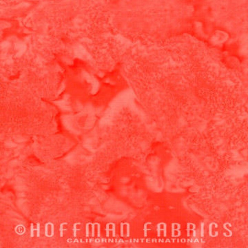 HOFFMAN CALIFORNIA INT BALI WATERCOLORS BATIK #1895-417 ROSEHIPS--BY THE 1//2 YD