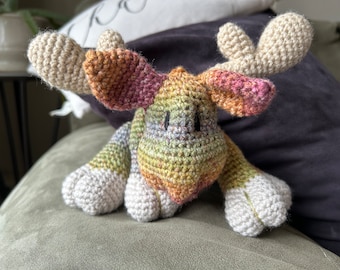 Gehäkelter Elch Amigurumi, Babypartygeschenk