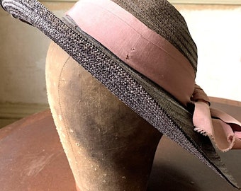 Vintage dunkelbrauner Damen Strohhut mit lila Ripsband